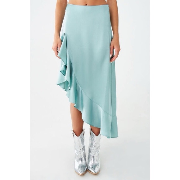 Satin Ruffled High-Low Skirt NWT - Picture 2 of 6